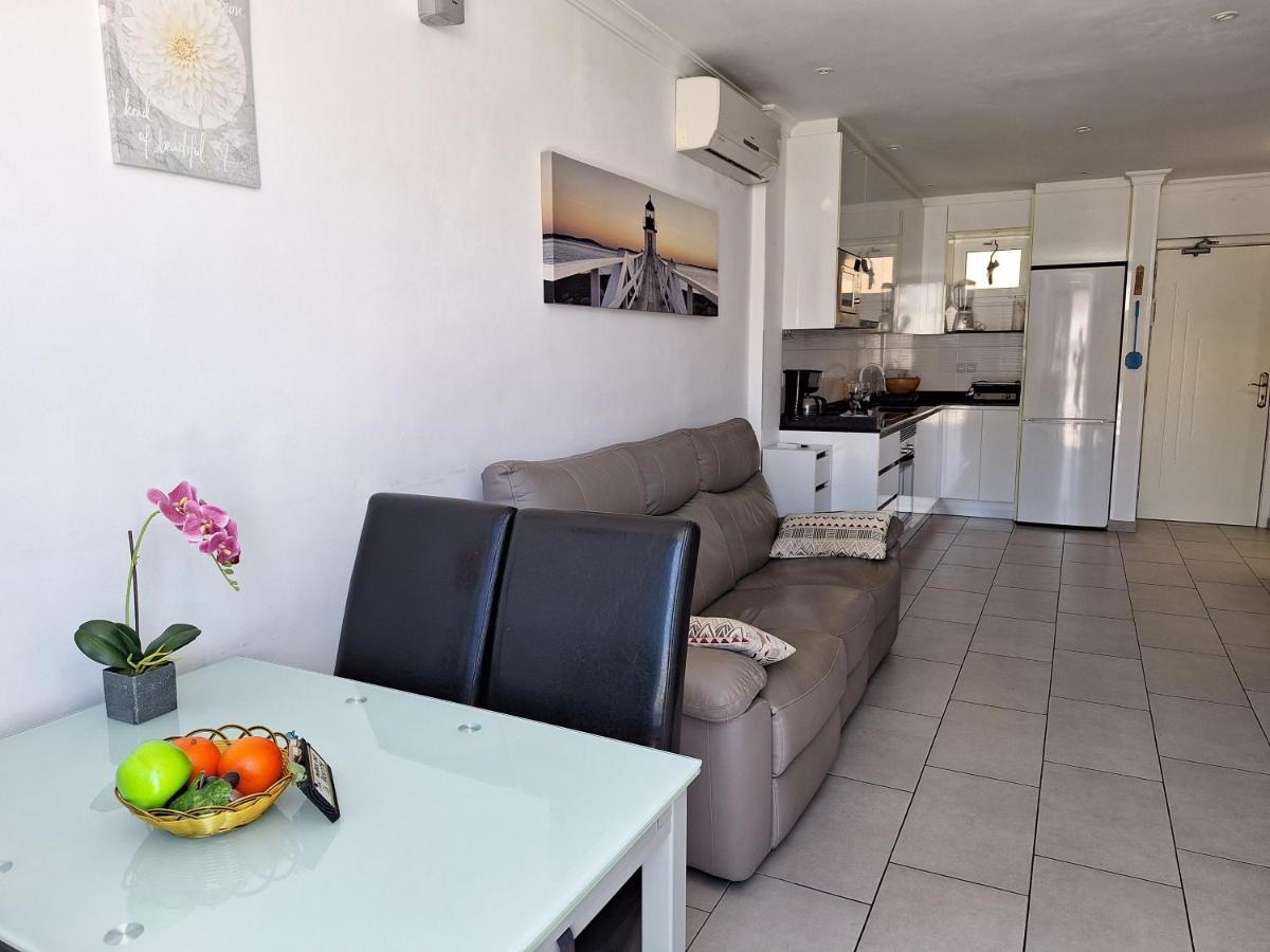 Solaris - Refurbished, Top Floor, Sea Views Puerto Rico  Eksteriør billede